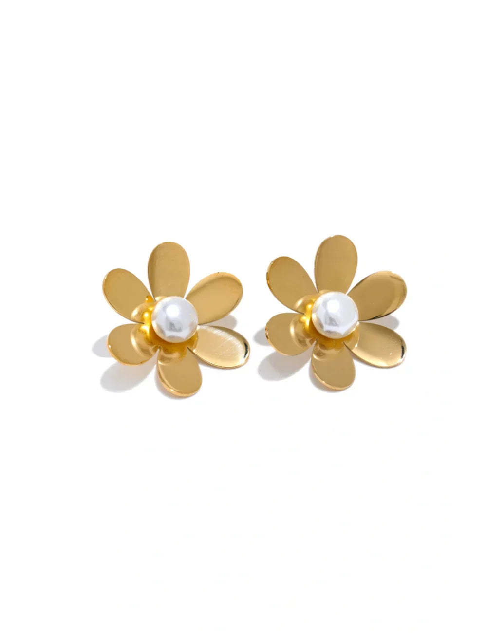 Bloom Pearl Flower Stud Earrings