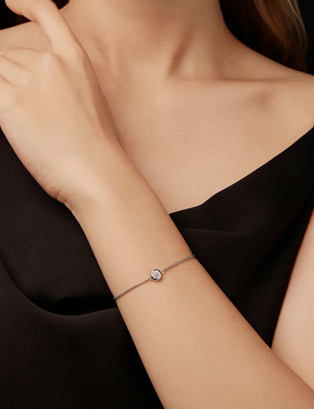 Luna Halo Moissanite Bracelet