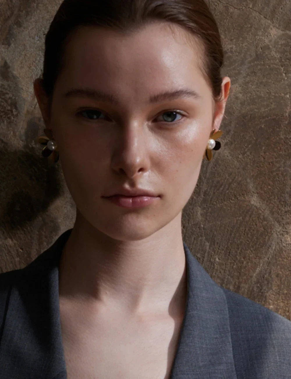 Bloom Pearl Flower Stud Earrings